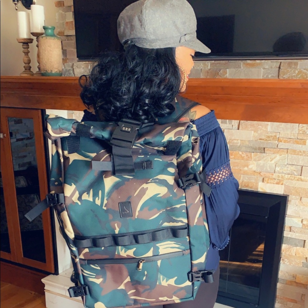 WIFF Camouflage Smell, Ordor and Weather Proof Combination Lock carbon lined bag - Picture 7 of 15
